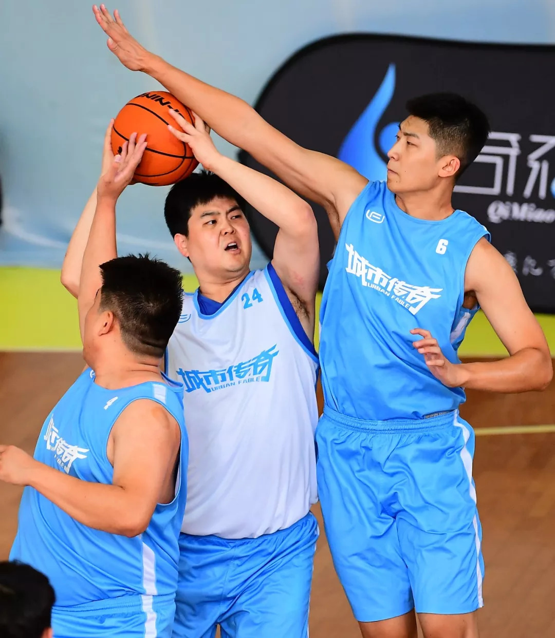 篮球直播企鹅直播在线观看免费_(篮球直播企鹅直播在线观看免费视频)  第1张