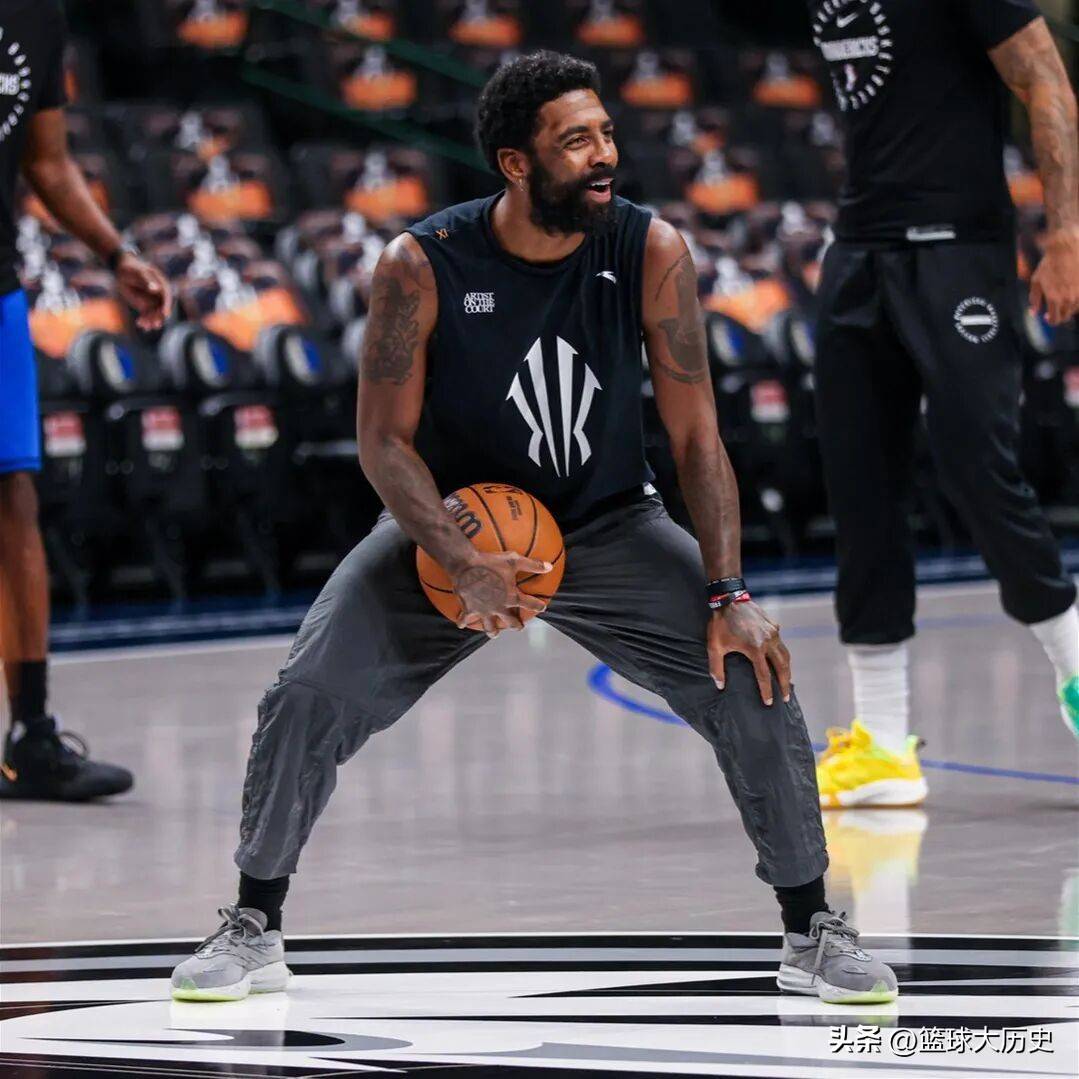 关于曝独行侠预计会留下欧文担任年轻球员导师的信息 第2张 关于曝独行侠预计会留下欧文担任年轻球员导师的信息 第2张