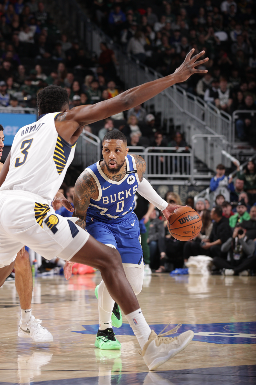 NBA常规赛雄鹿客场117-115力克步行者字母哥33+13+5献绝杀的简单介绍