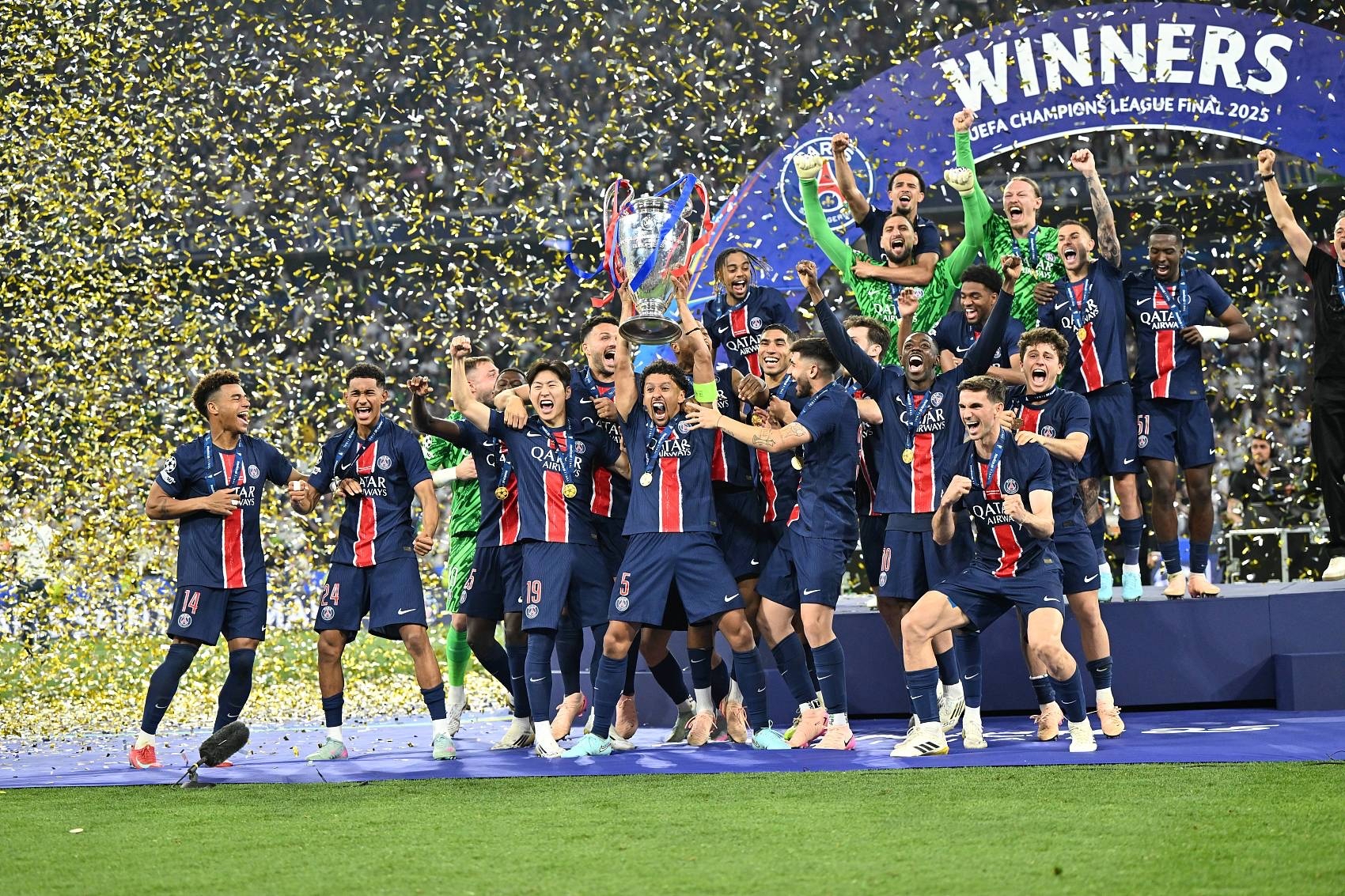 梅西足球生涯将首次迎战旧主将对阵巴黎圣日耳曼