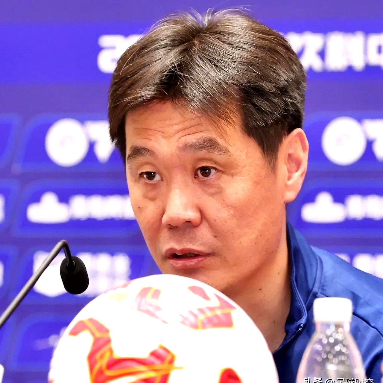 李霄鹏：球迷应该对球员保持宽容海牛逆转国安的简单介绍
