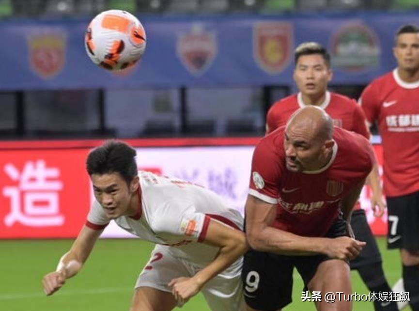 包含韦世豪与球迷赛场起冲突最终染红被罚下的词条 第1张 包含韦世豪与球迷赛场起冲突最终染红被罚下的词条 第1张