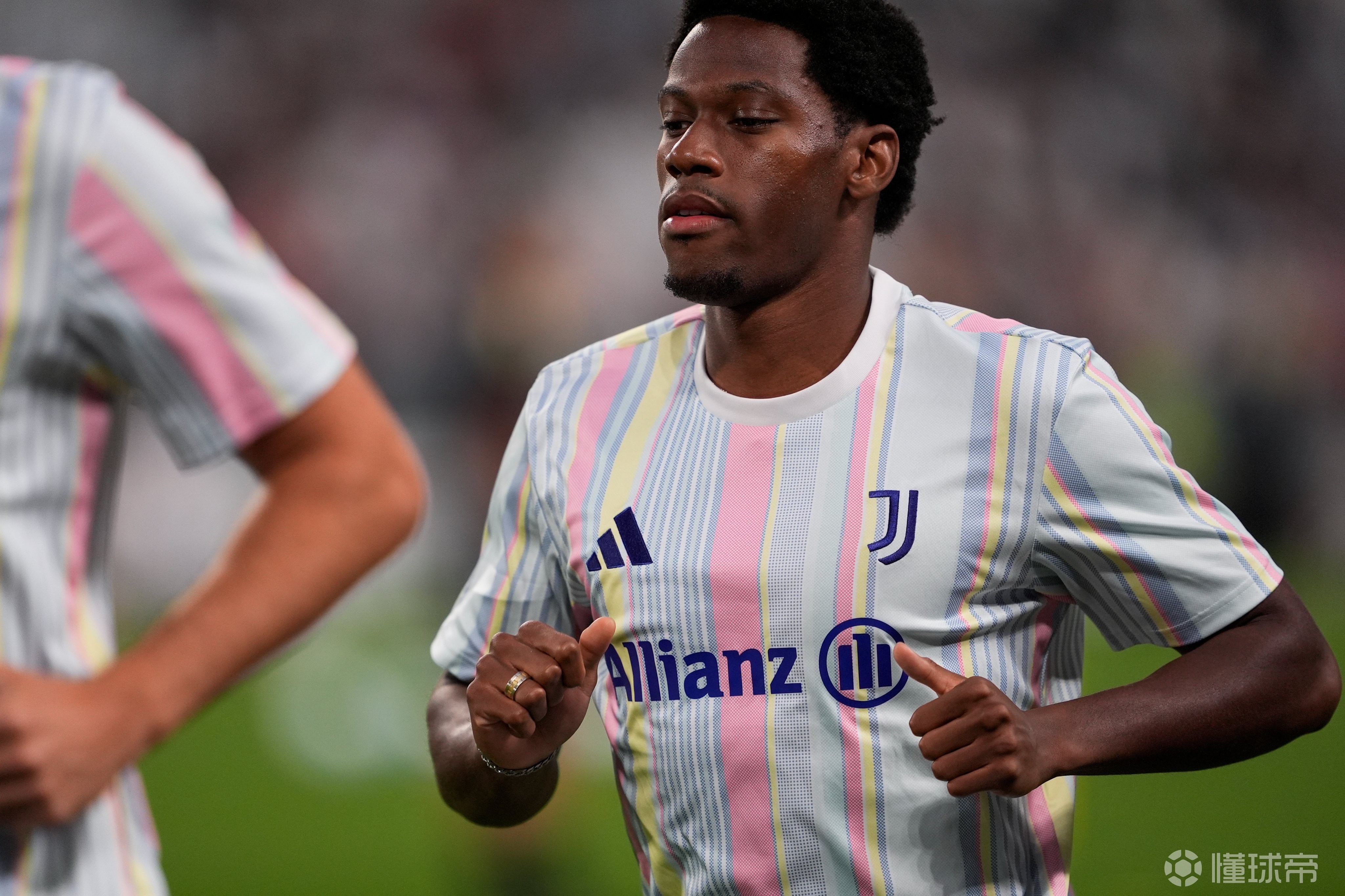 关于卡马达有望在首轮意甲首发他在今夏季前热身赛表现不错的信息