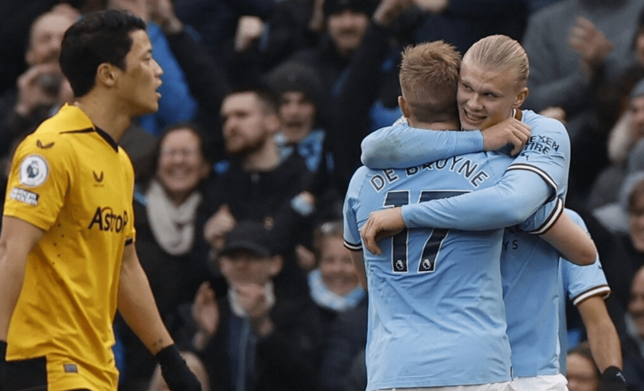 包含北爱冠：哈兰德&沃尔夫焊工VS女王大学的词条  第1张