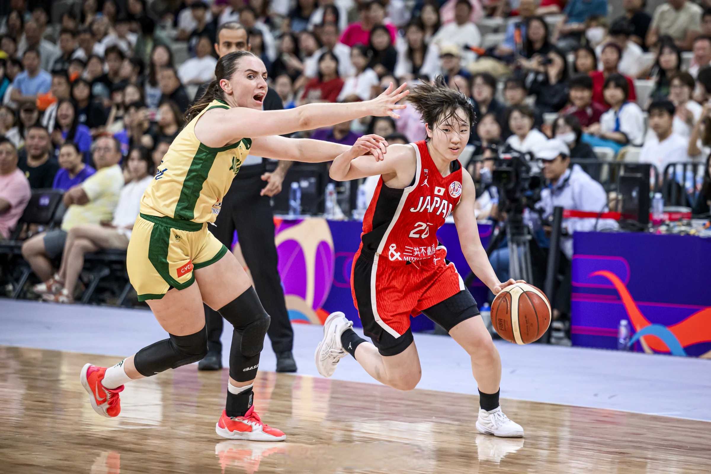 关于瑞典女联:KFUM奥斯特桑女篮VS布拉赫女篮的信息  第1张