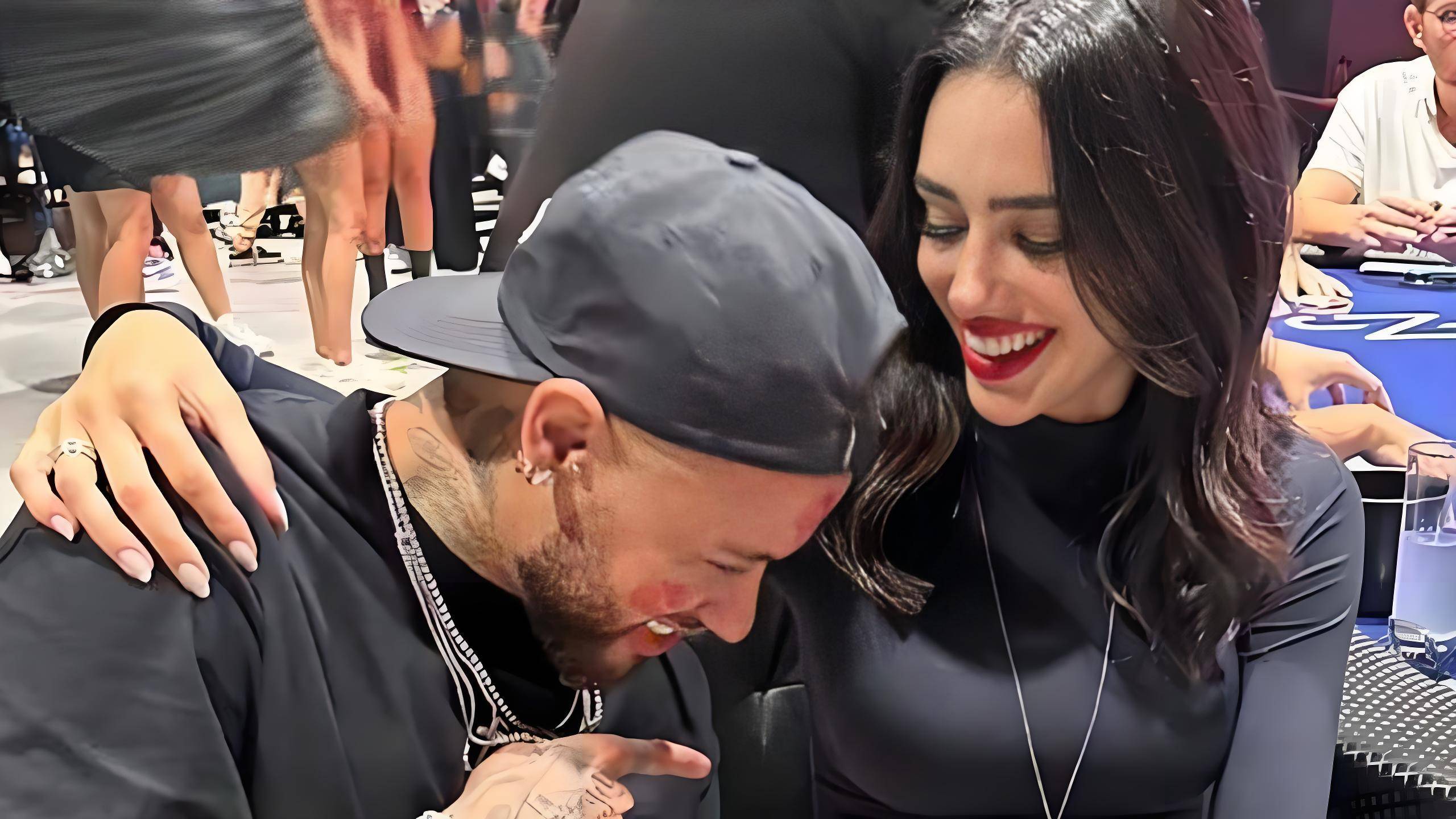 关于布鲁娜宣布与内马尔领证将迎来第二个孩子的信息