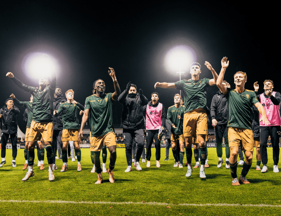 包含荷乙：赫尔蒙德VS阿贾克斯青年队的词条  第1张