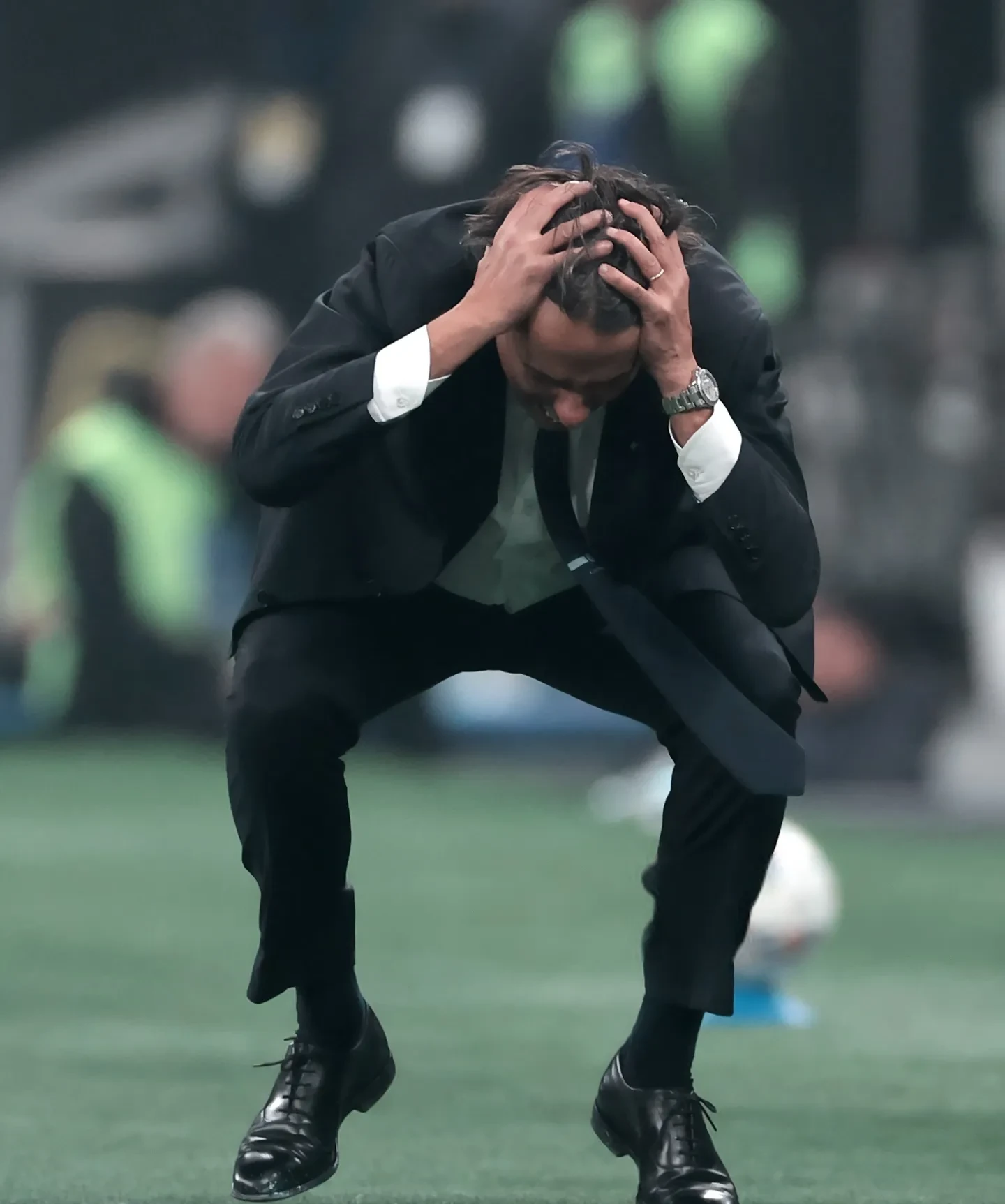 关于楚阿梅尼预计因伤缺席三周球员遭遇肌肉伤势的信息  第1张