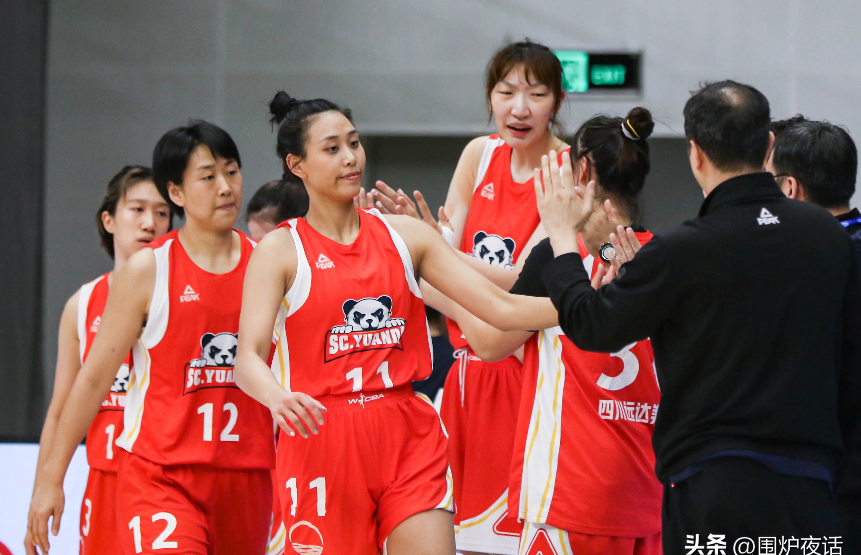 阿女LLF:联合佛罗里达州女篮VS奥布拉斯女篮的简单介绍