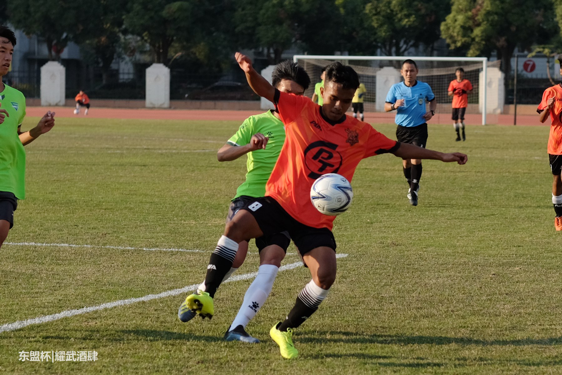越南杯：南定VS隆安  第2张