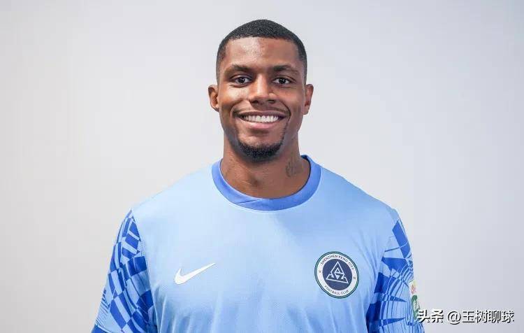 深圳新鹏城主帅拉坦齐奥下课新主帅有望本周到任的简单介绍