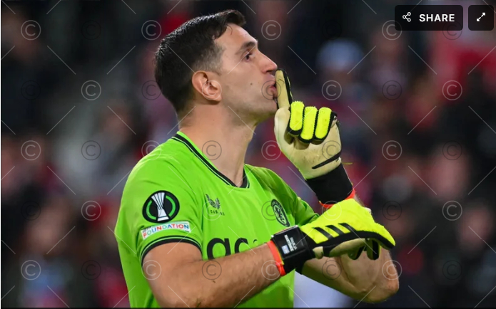 包含姆贝莫向曼联索要25万镑周薪双方谈判陷入僵局的词条