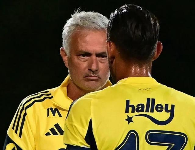 关于曝费内巴切决定继续与穆里尼奥合作穆帅确认留任的信息  第2张