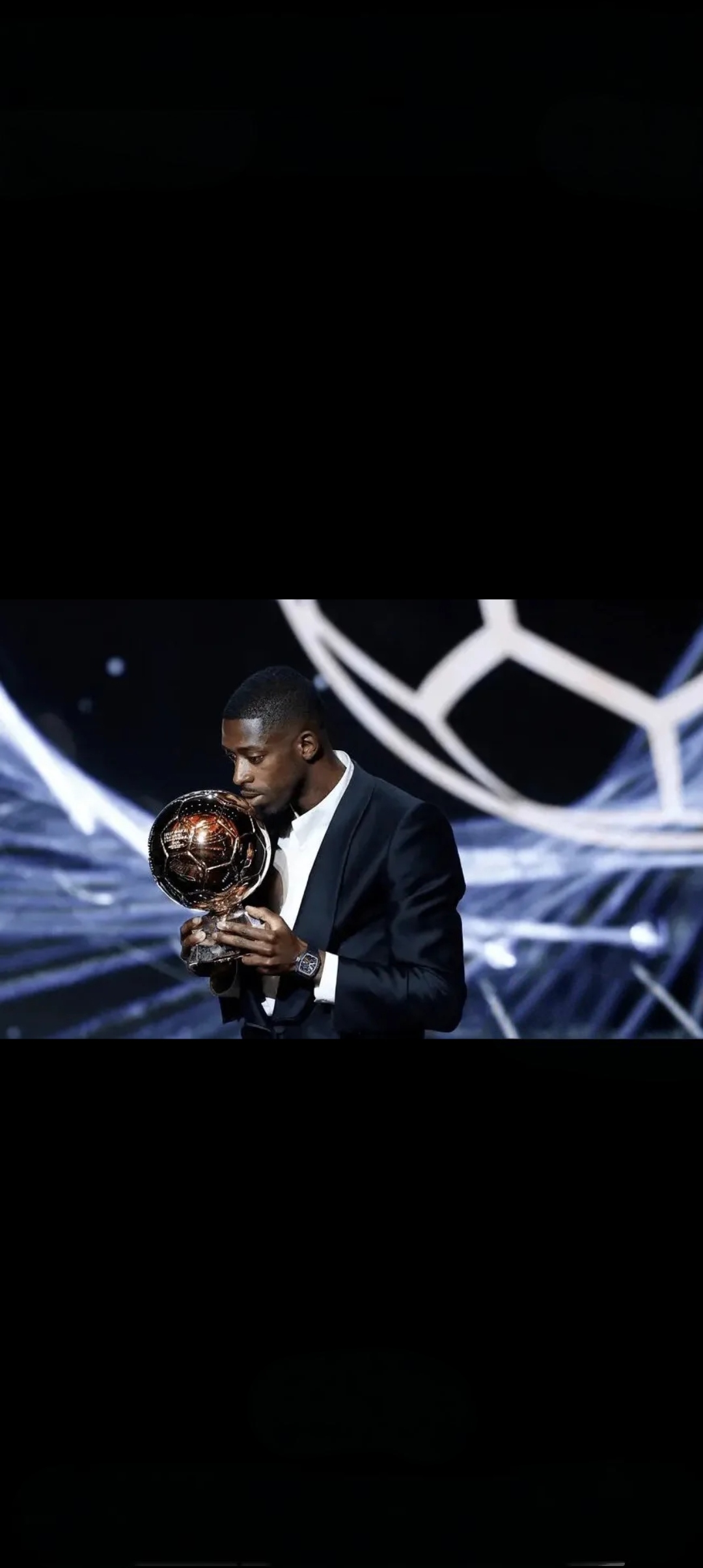 登贝莱渴望复出为金球奖提升数据但教练组优先考虑他的健康的简单介绍