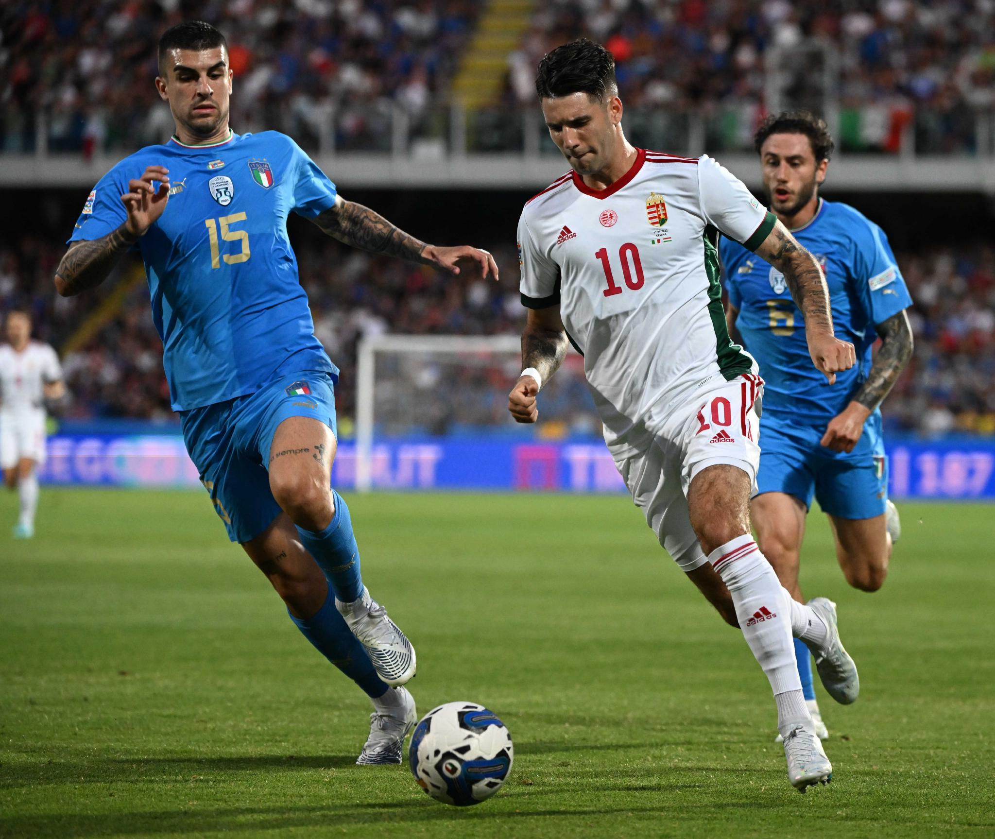 包含意大利公布9月世欧预名单卡拉菲奥里、巴雷拉入选的词条 第1张 包含意大利公布9月世欧预名单卡拉菲奥里、巴雷拉入选的词条 第1张