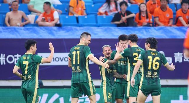 浙江队外援米特里策当选中超7月最佳球员两场打进3球的简单介绍  第1张