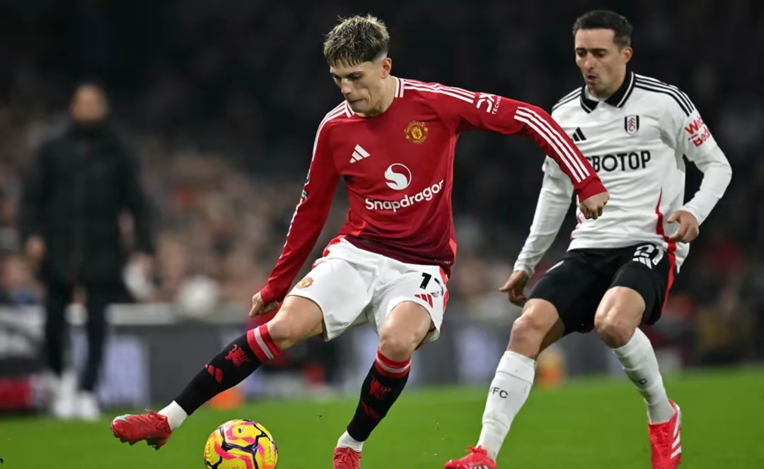 关于英超曼城0-2托特纳姆热刺布伦南破门帕利尼亚笑纳大礼的信息  第1张