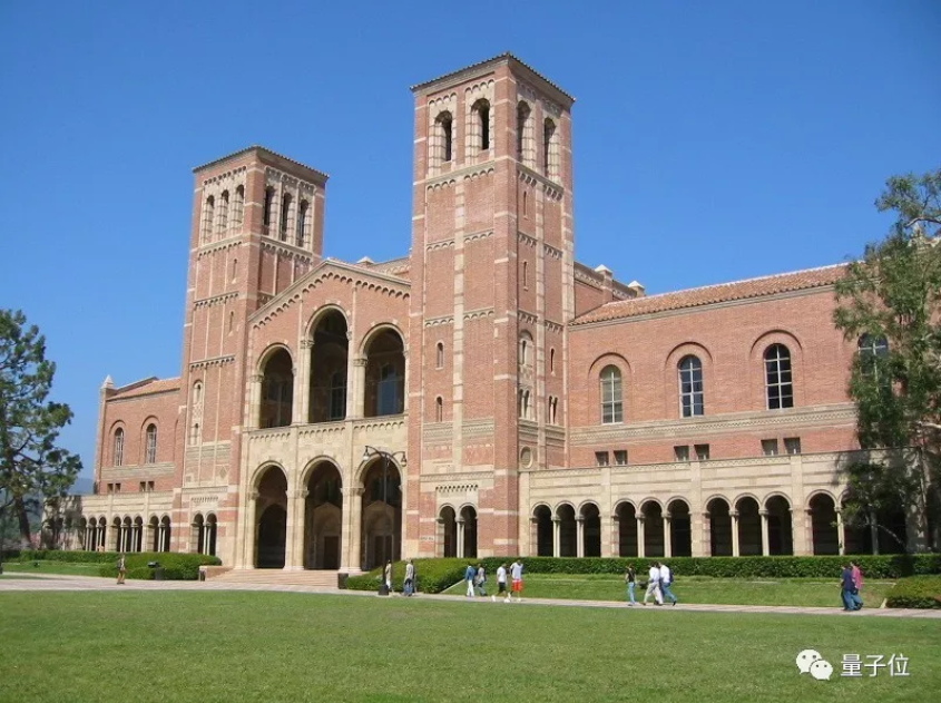 厄德高将起诉两家挪威媒体在婚礼上隐私权遭侵犯的简单介绍  第1张