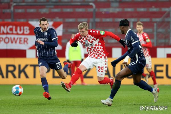 德国杯科隆VS拜仁慕尼黑比分预测拜仁轻松过关的简单介绍  第1张