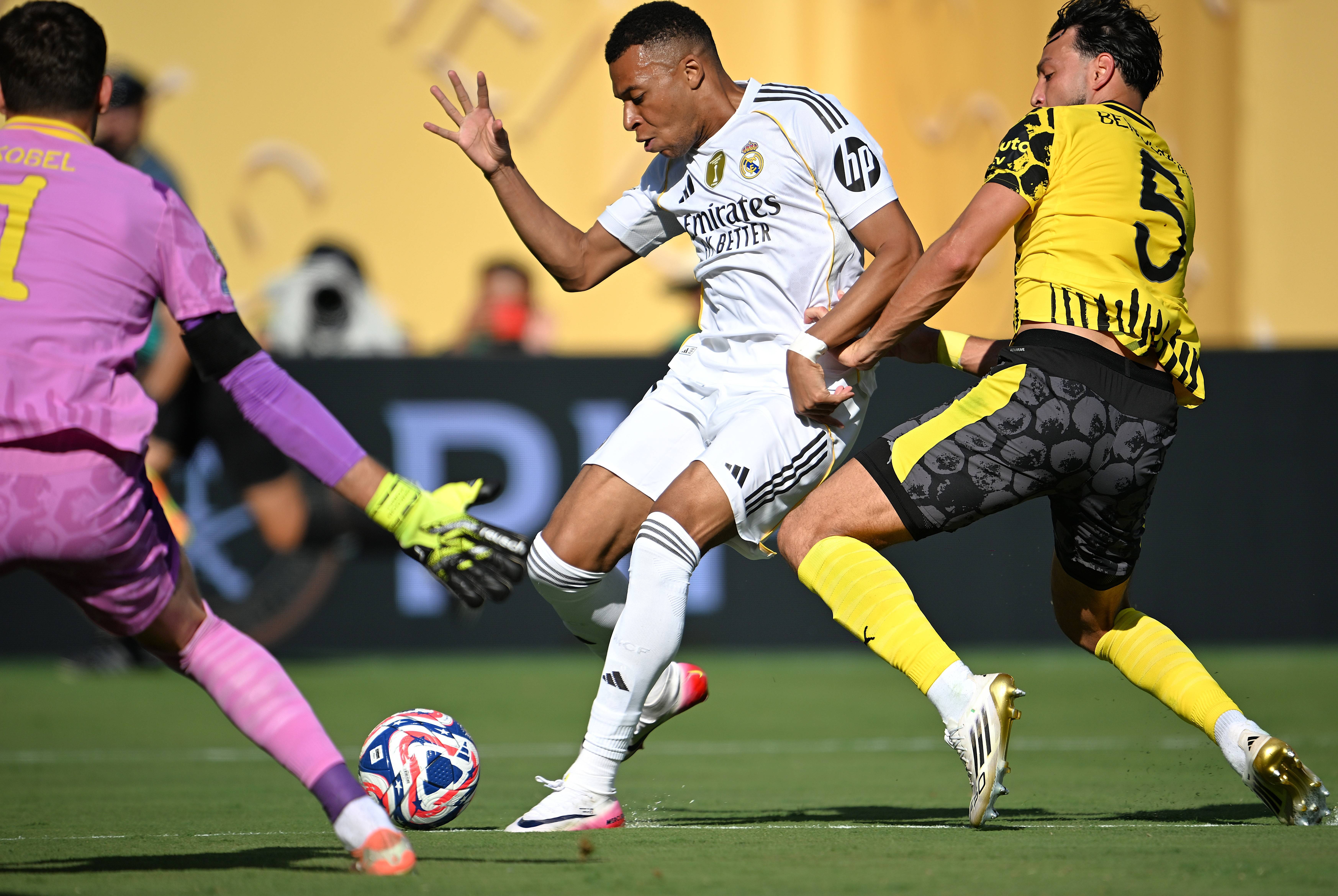 皇马将向球员发世俱杯奖金每人28万欧元