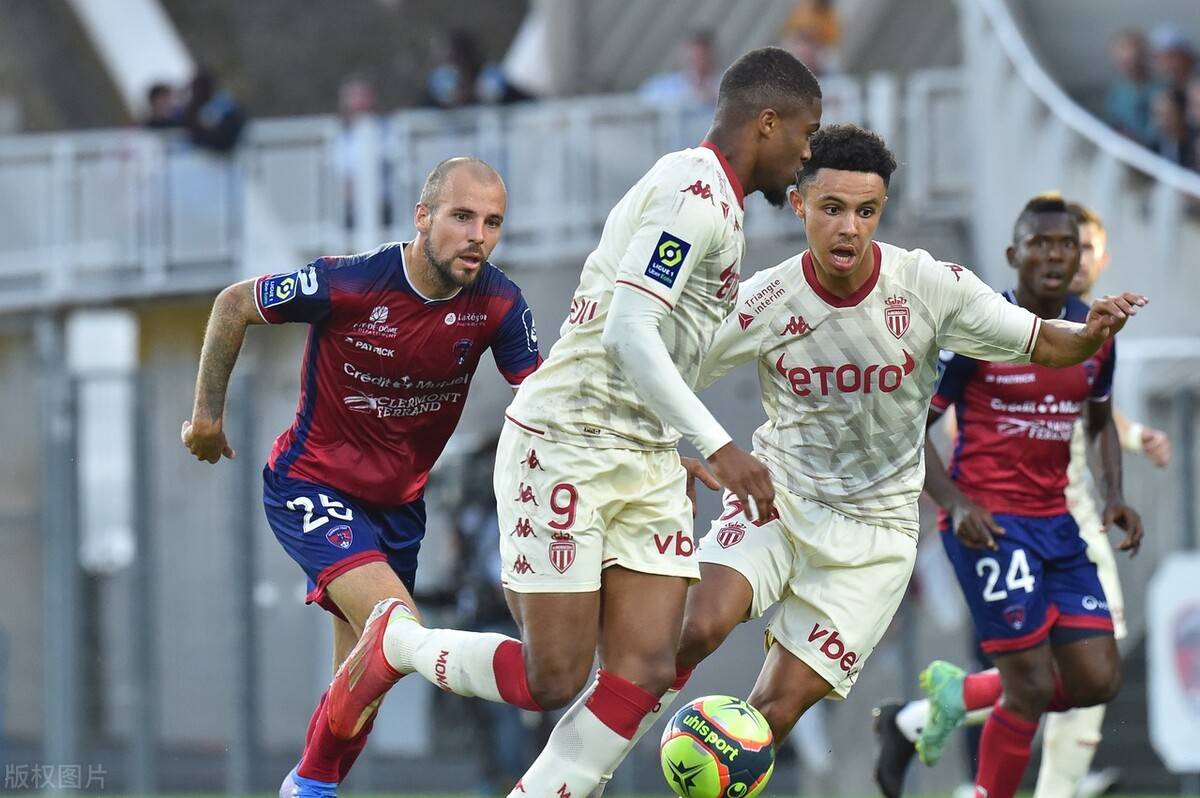 包含法乙兰斯VS特鲁瓦足球比赛预测与推荐特鲁瓦高居榜首宝座的词条