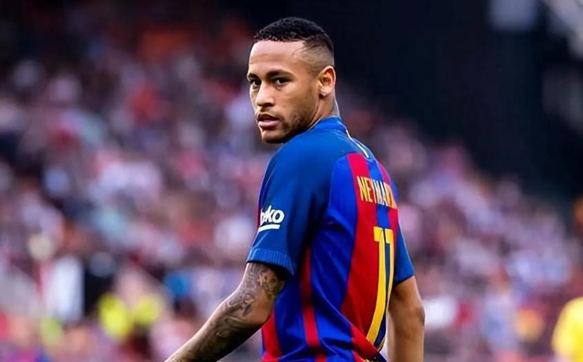 关于内马尔不满记者提问对体能问题感到烦躁的信息  第1张