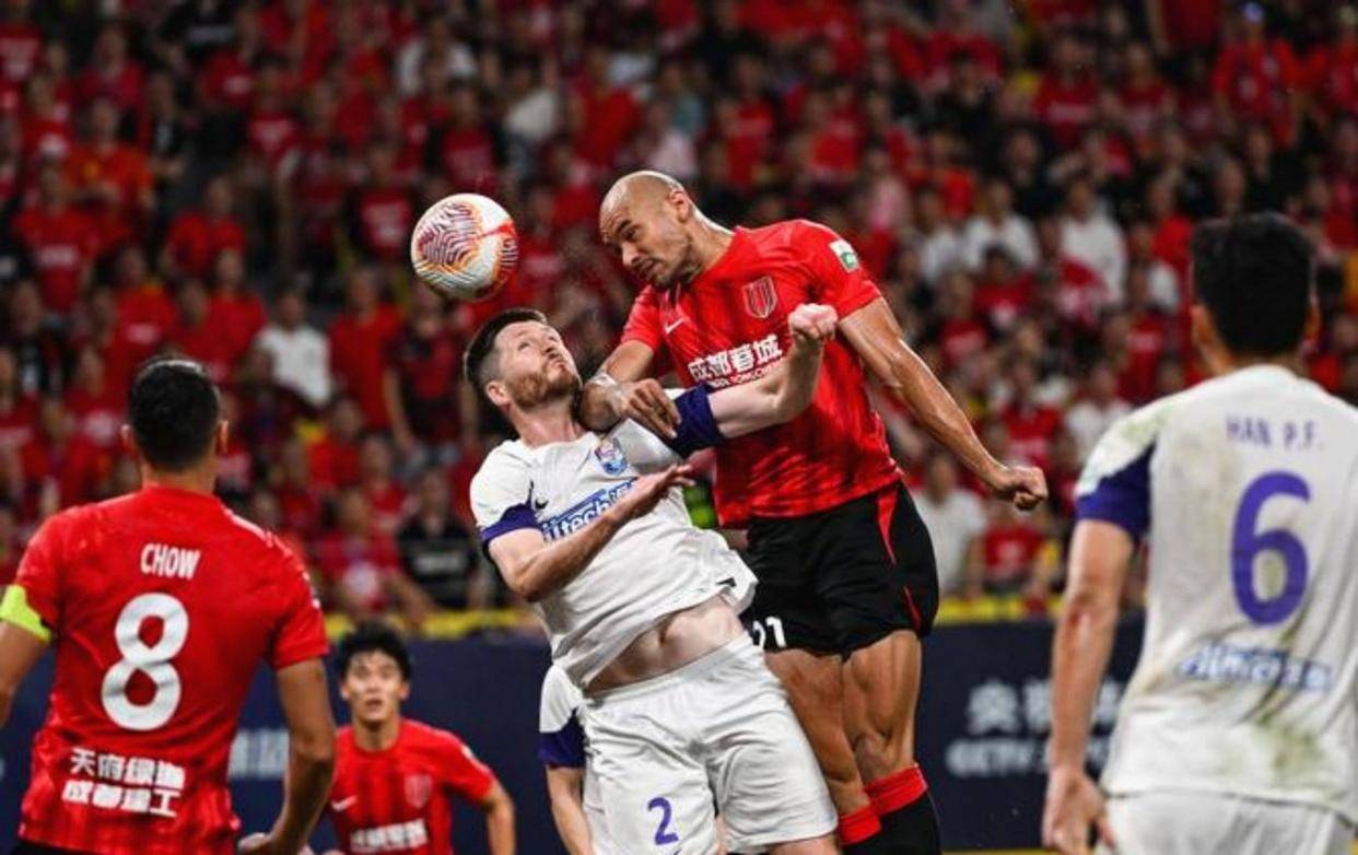 中超争冠形势依然胶着北京获得半程冠军的简单介绍  第1张