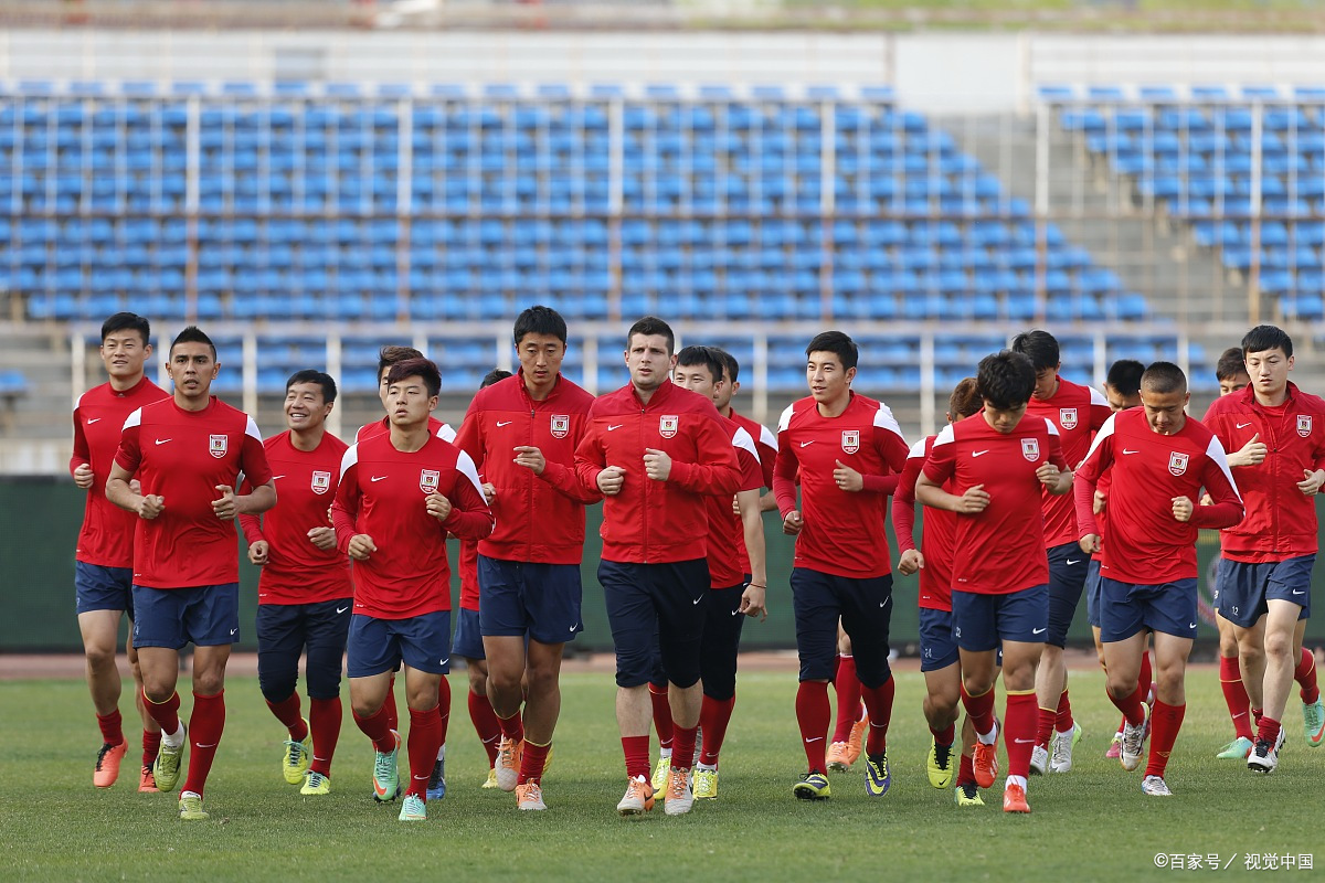 中超：青岛西海岸VS长春亚泰的简单介绍