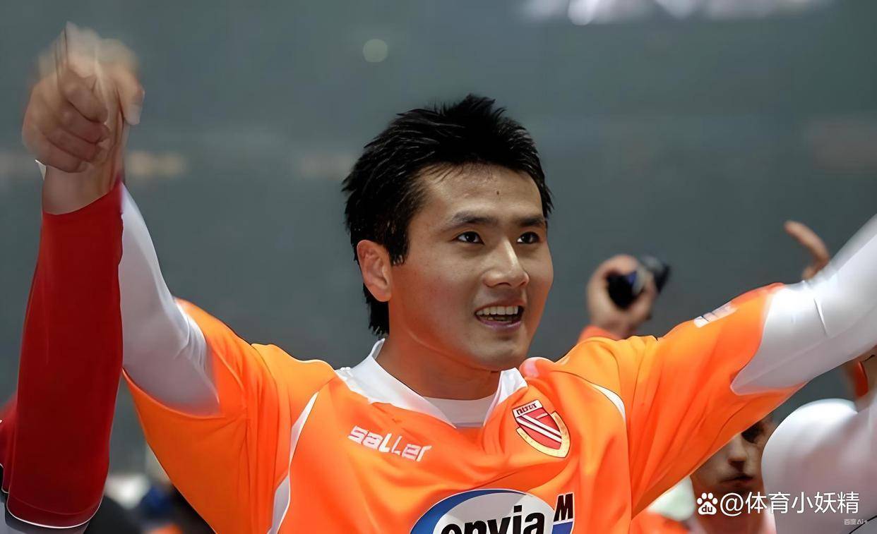 邵佳一任国足主帅后首现身观看U22国足熊猫杯的简单介绍  第1张