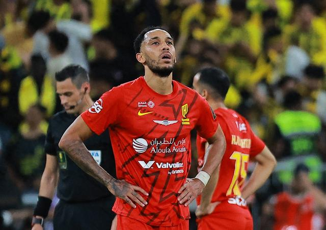 马赛希望奥巴梅扬回归并愿和他签约两年后者还在研究其他一些球队的简单介绍