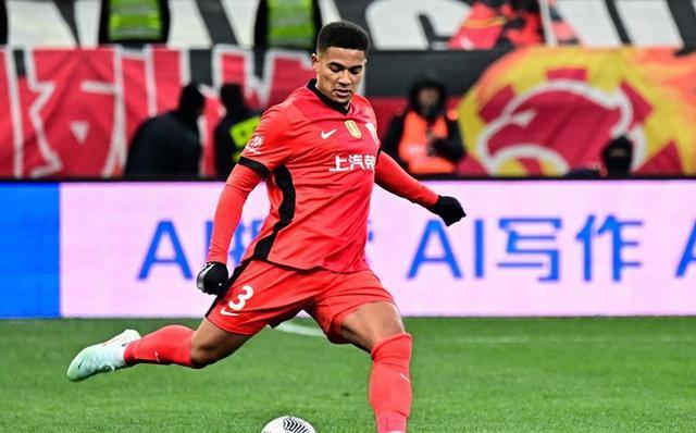 包含中超青岛西海岸0-0云南玉昆阿齐兹险破门韩子龙失良机的词条