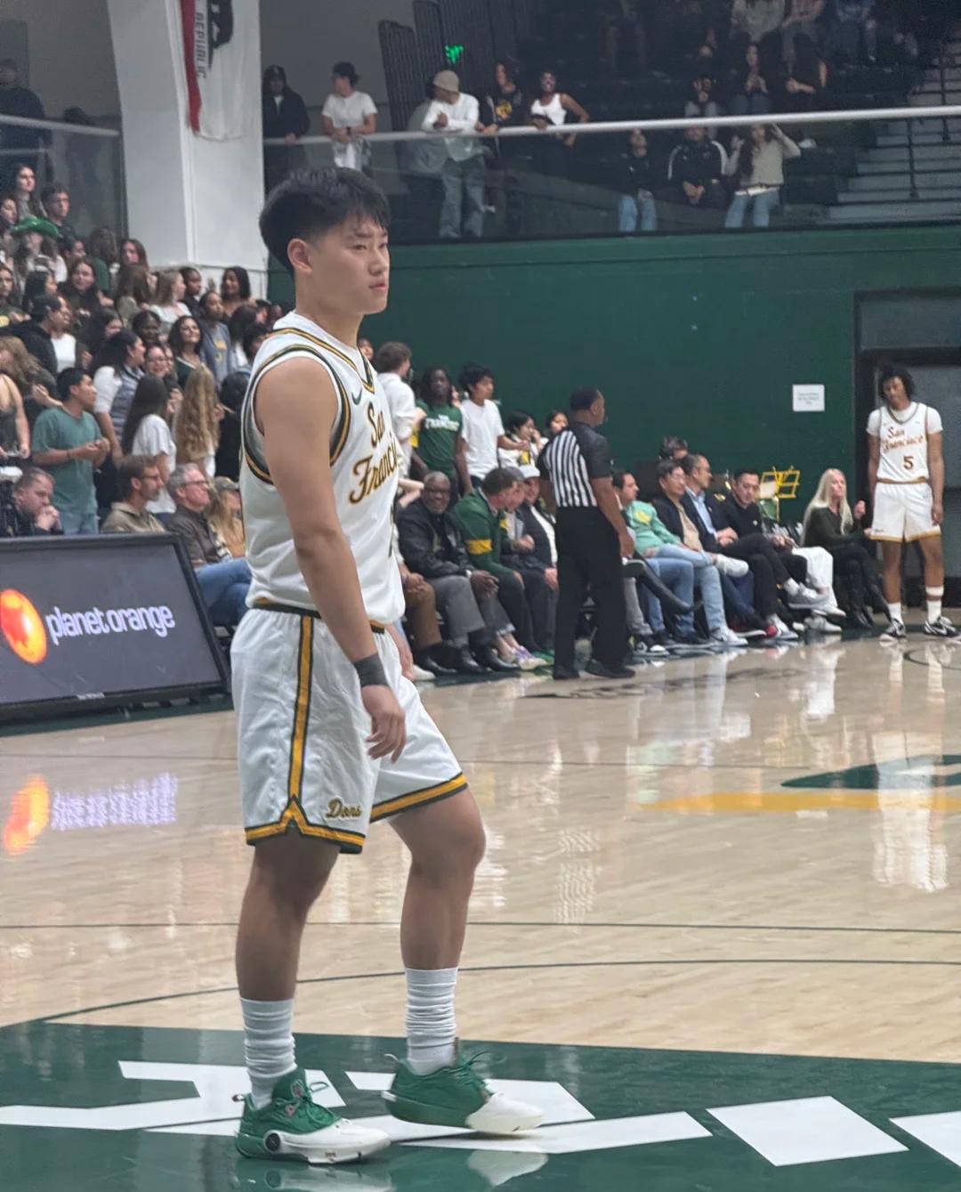 关于王俊杰NCAA赛季首秀砍下9分投篮6中4效率不俗的信息  第2张