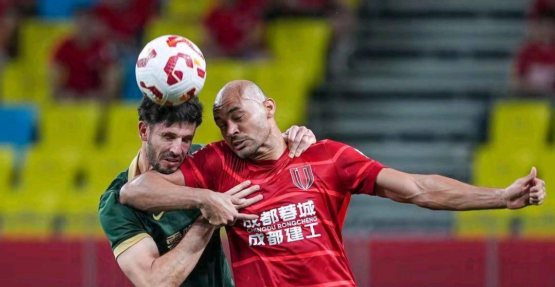 曝胡荷韬无缘参加蓉城海港战球员获得U22国足征召的简单介绍  第2张