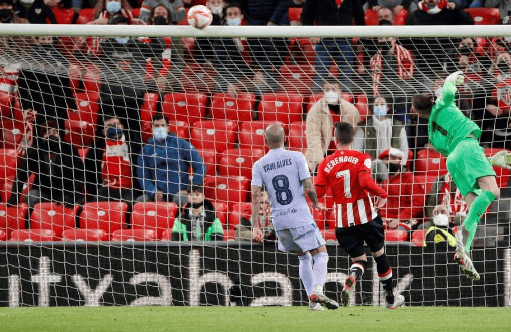 欧冠谢尔本VS卡拉巴赫比赛分析谢尔本先下一城的简单介绍  第2张